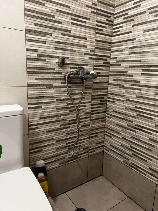 Budget Private Room In The Center Atenas Exterior foto